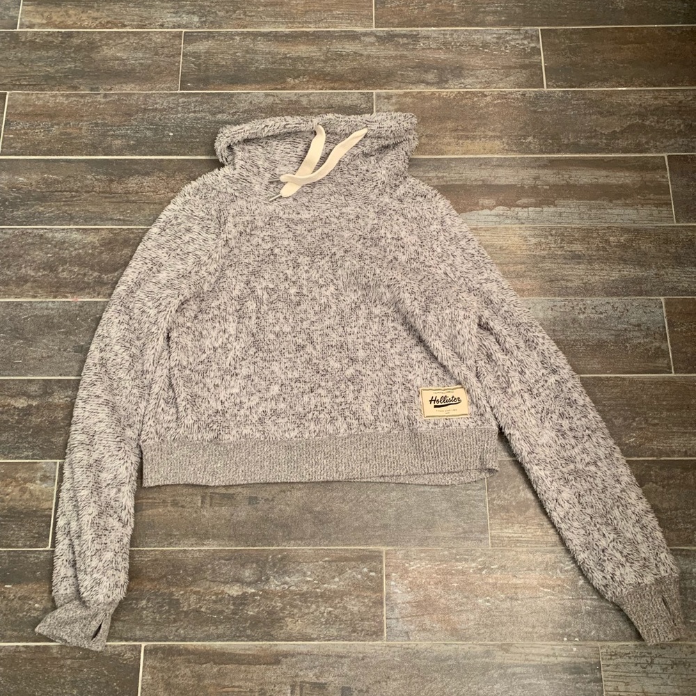 Fuzzy crop sweatshirt